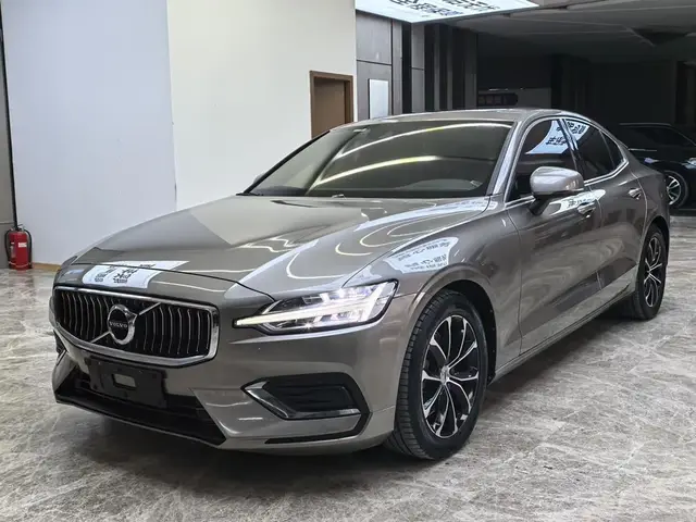 VOLVO S60 АВТОМАТ 2022