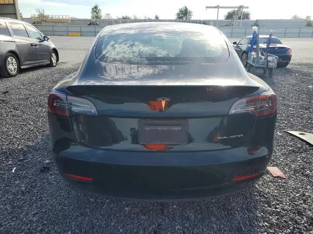 TESLA MODEL 3 2020