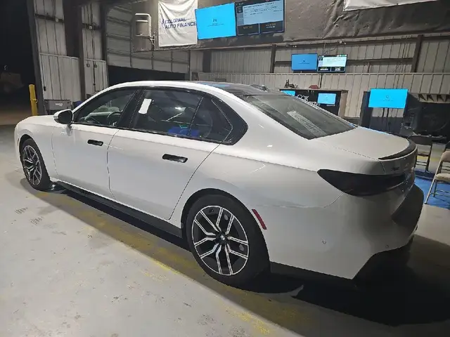 BMW 740I 2025