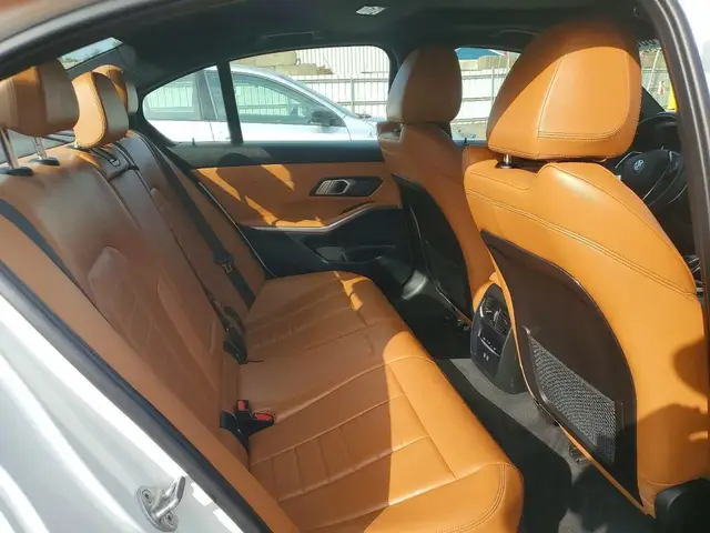 BMW 330XI 2021