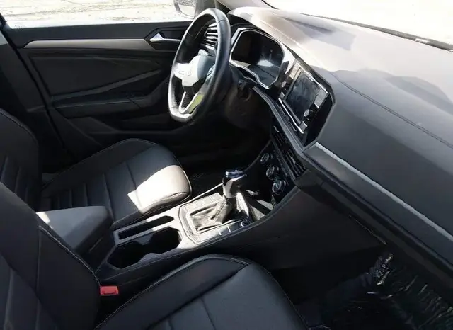 VOLKSWAGEN JETTA SE 2023