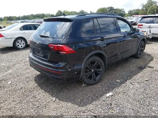 VOLKSWAGEN TIGUAN SE 2023