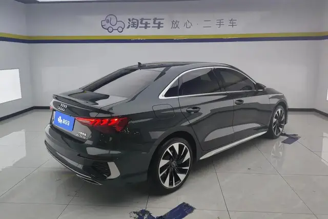 AUDI A3 2023