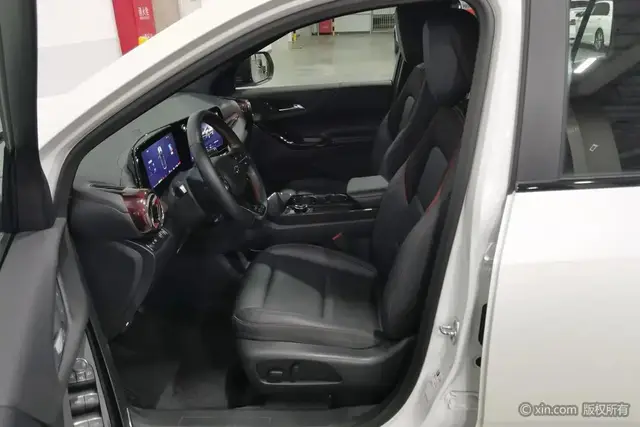 CHEVROLET EQUINOX PLUS 1 2024