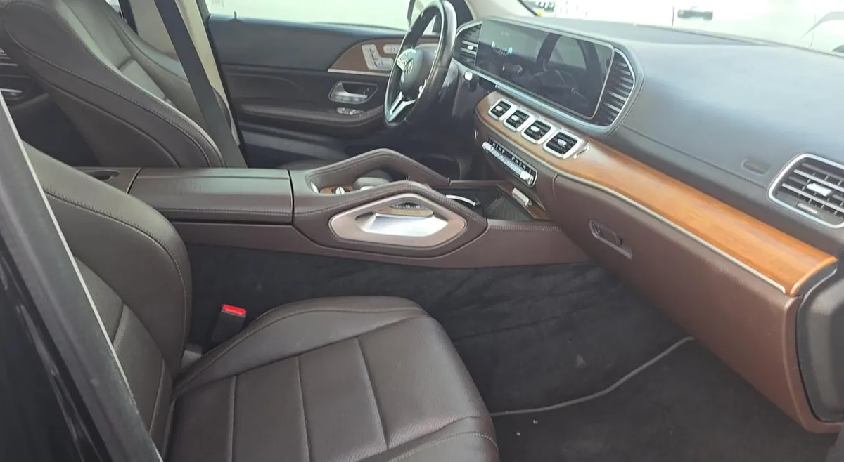 MERCEDES-BENZ GLS 6-МЕСТНЫЙ САЛОН (КАПИТАНСКИЕ КРЕСЛА 2-ГО РЯДА) 5-ЗОННЫЙ КЛИМАТ-КОНТРОЛЬ ПОДОГРЕВ И ВЕНТИЛЯЦИЯ ПЕРЕДН 2023
