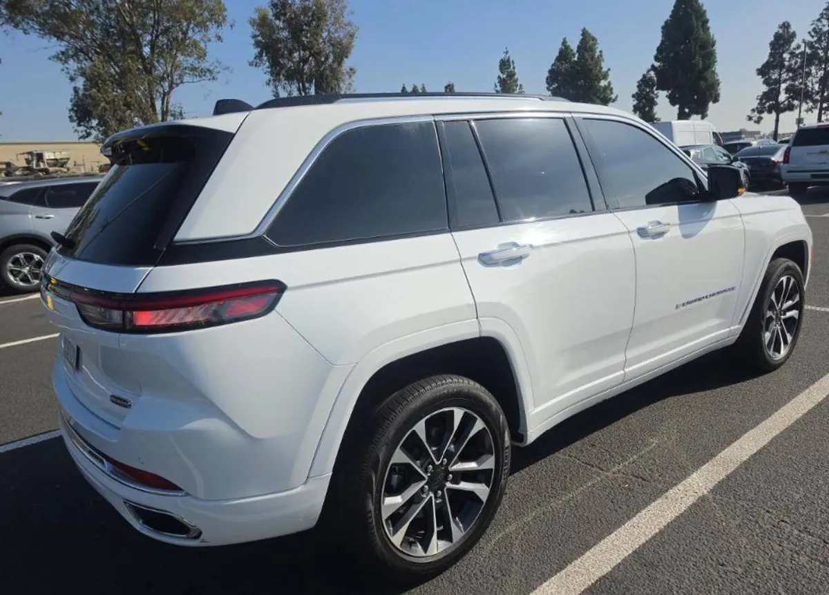 JEEP GRAND CHEROKEE 4XE OVERLAND 2023