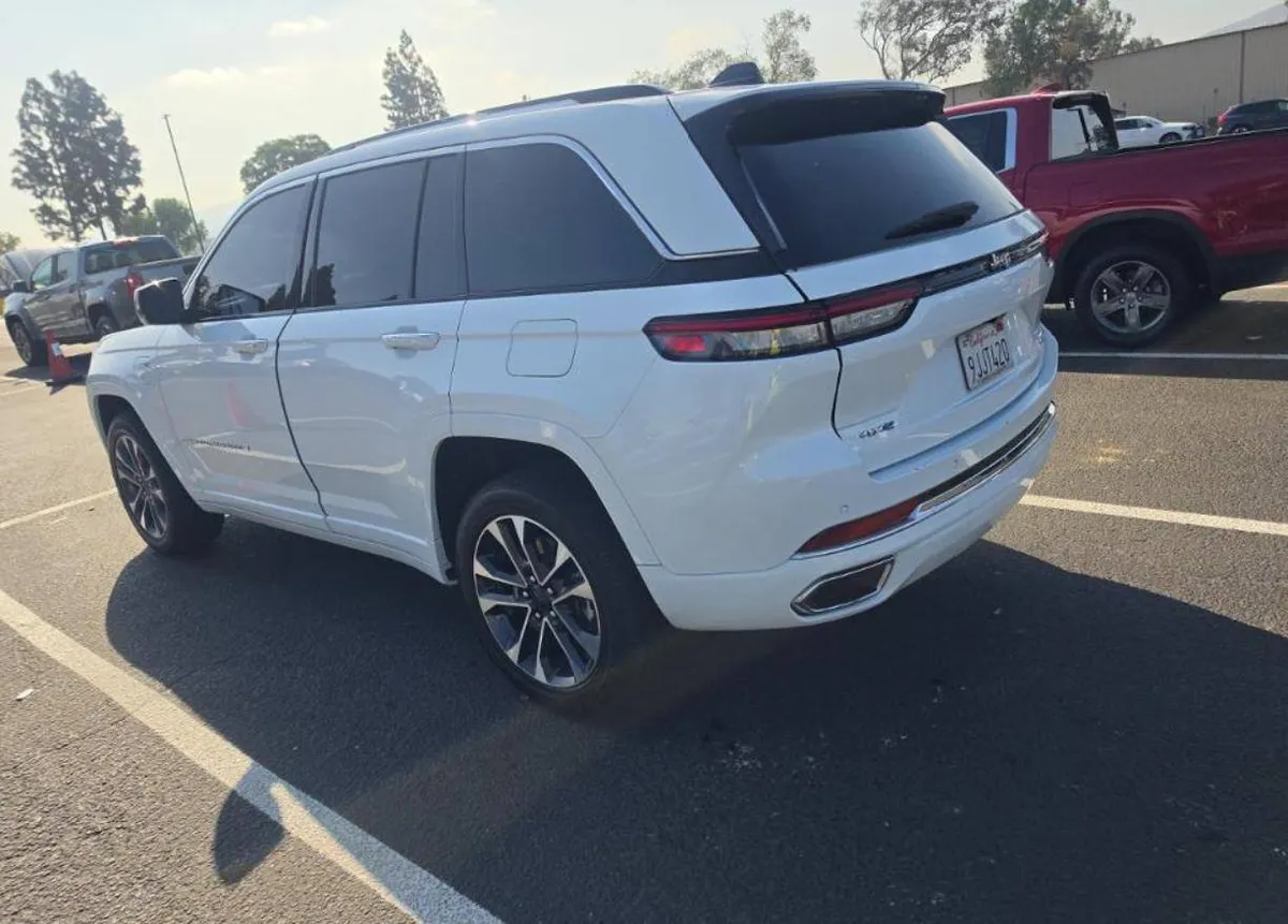 JEEP GRAND CHEROKEE 4XE OVERLAND 2023