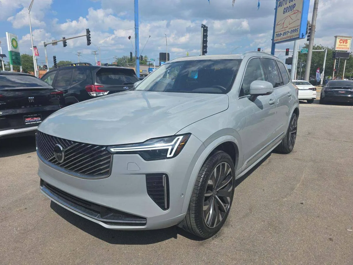 VOLVO XC90 PLUS 7-PASSENGER 2025