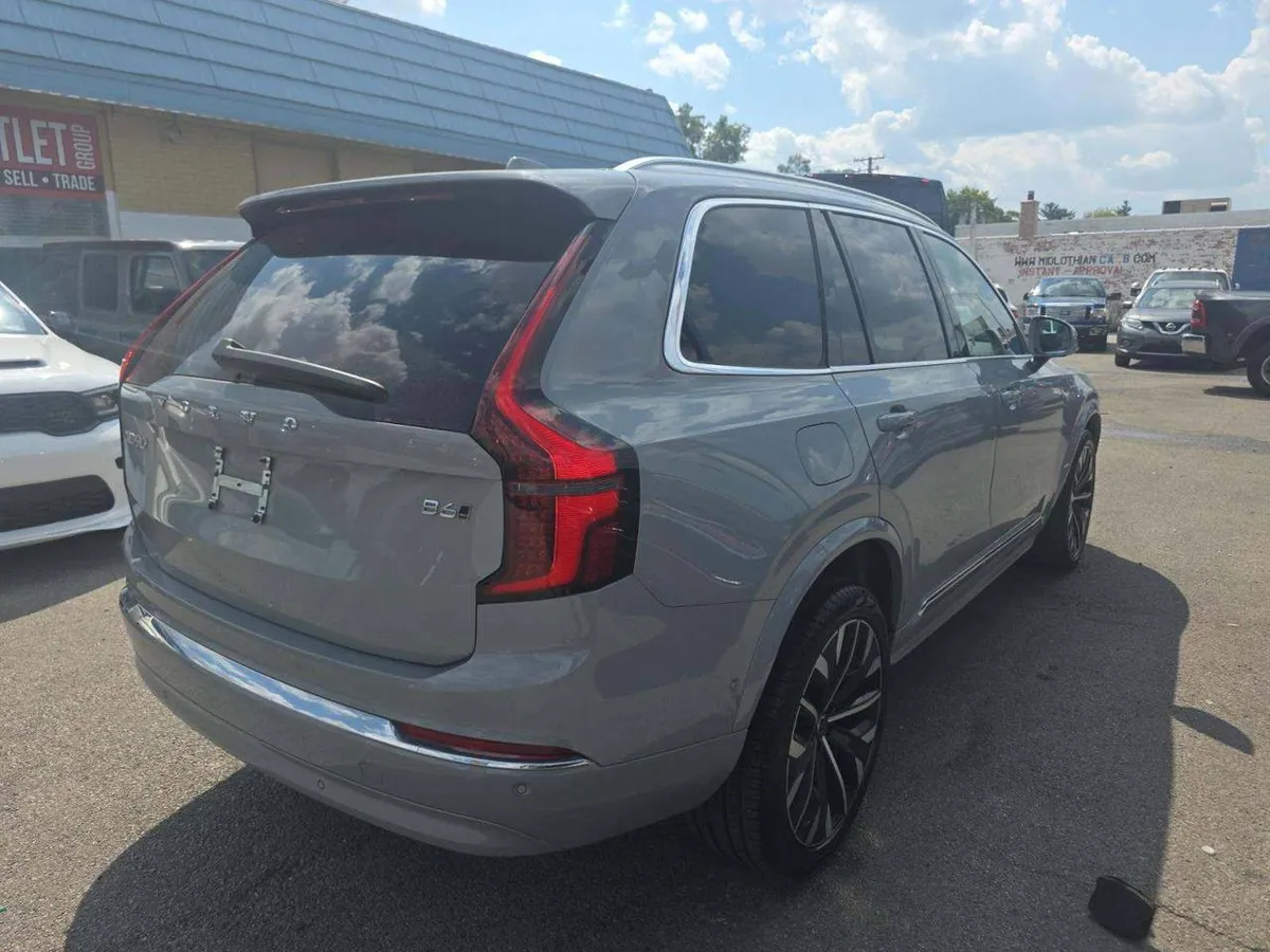 VOLVO XC90 PLUS 7-PASSENGER 2025