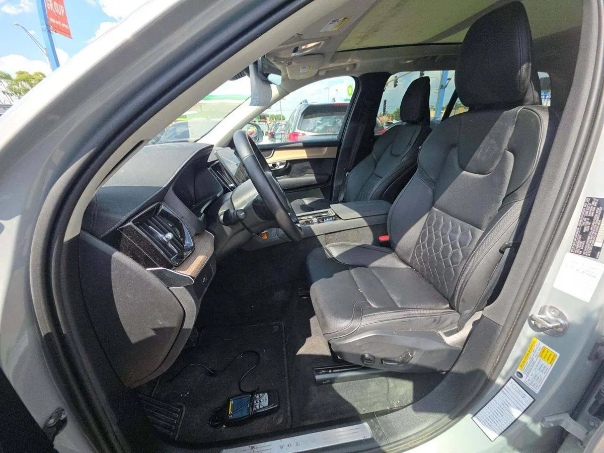 VOLVO XC90 PLUS 7-PASSENGER 2025