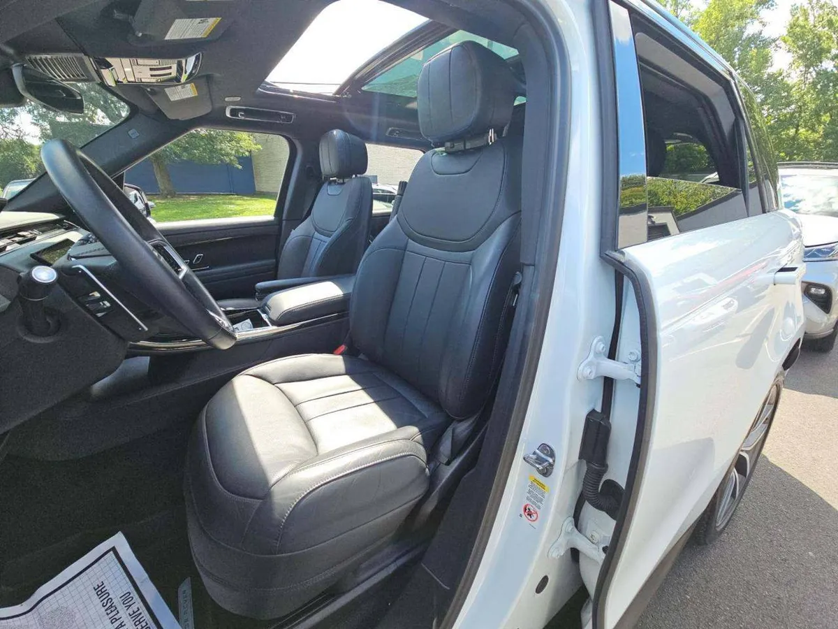 LAND ROVER RANGE ROVER SPORT SE 2023