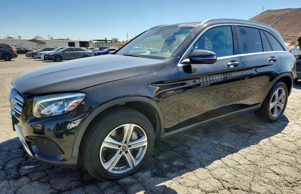 MERCEDES-BENZ GLC 350E 2019