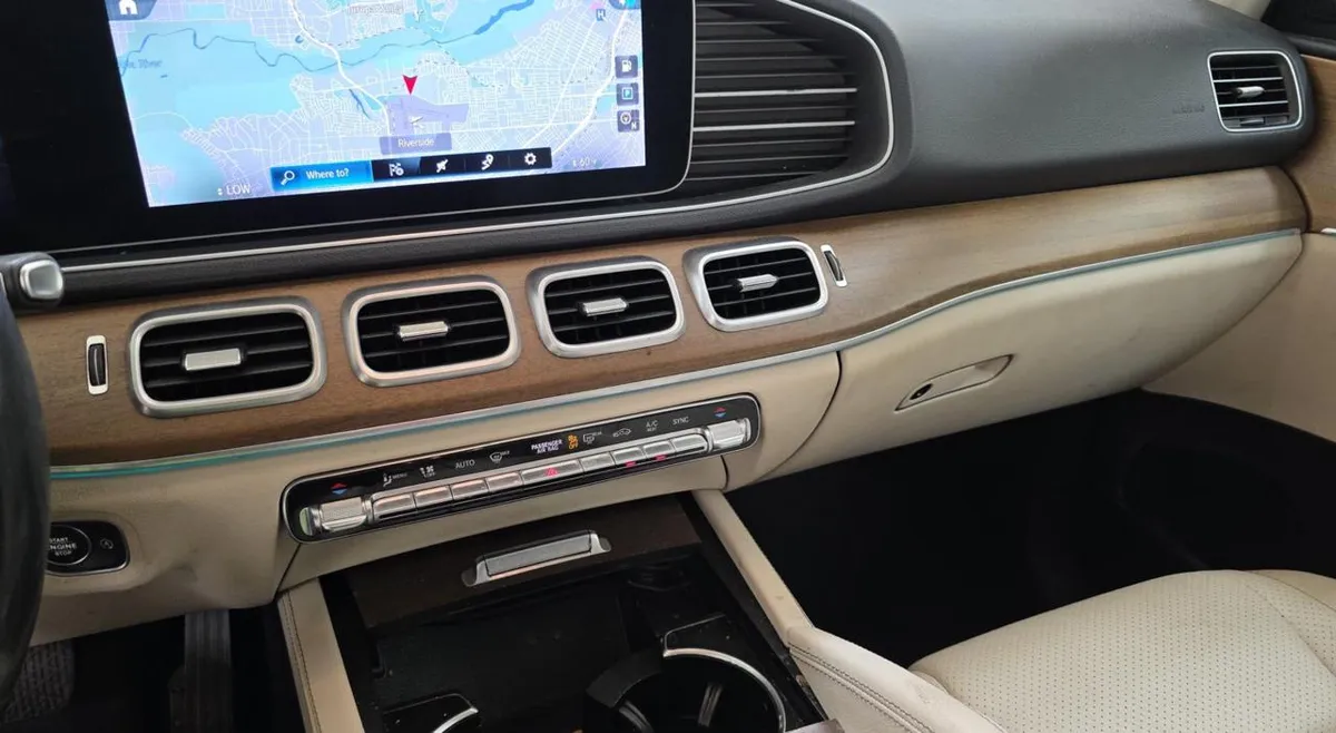 MERCEDES-BENZ GLE PREMIUM PACKAGE (КАМЕРЫ 360 С ОБЗОРОМ BURMESTER ПРЕМИУМ АУДИО РОЗЕТКА 115V) ПАНОРАМНАЯ КРЫША 19 ДИСК 2022