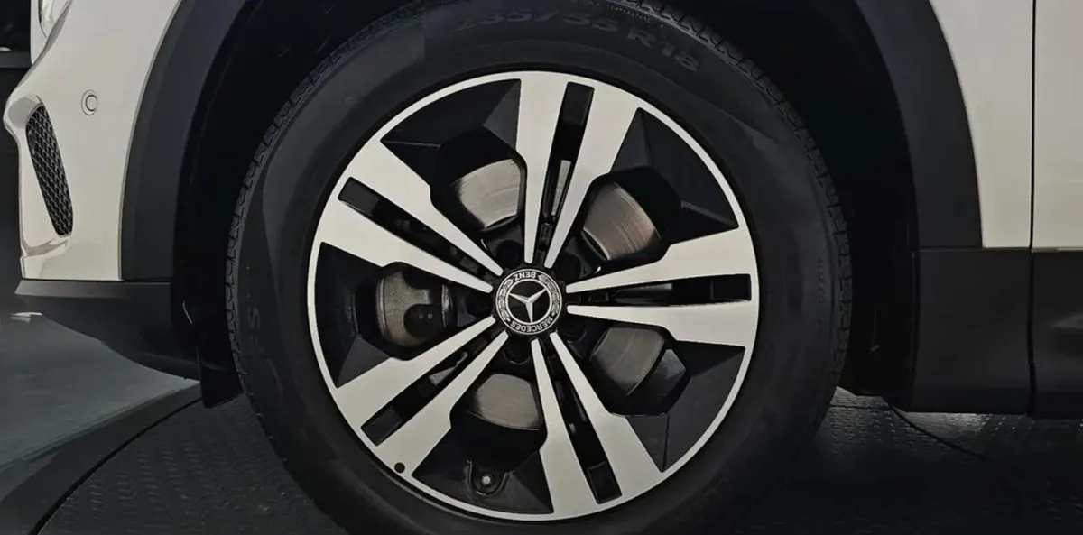 MERCEDES-BENZ GLB-CLASS D 2022