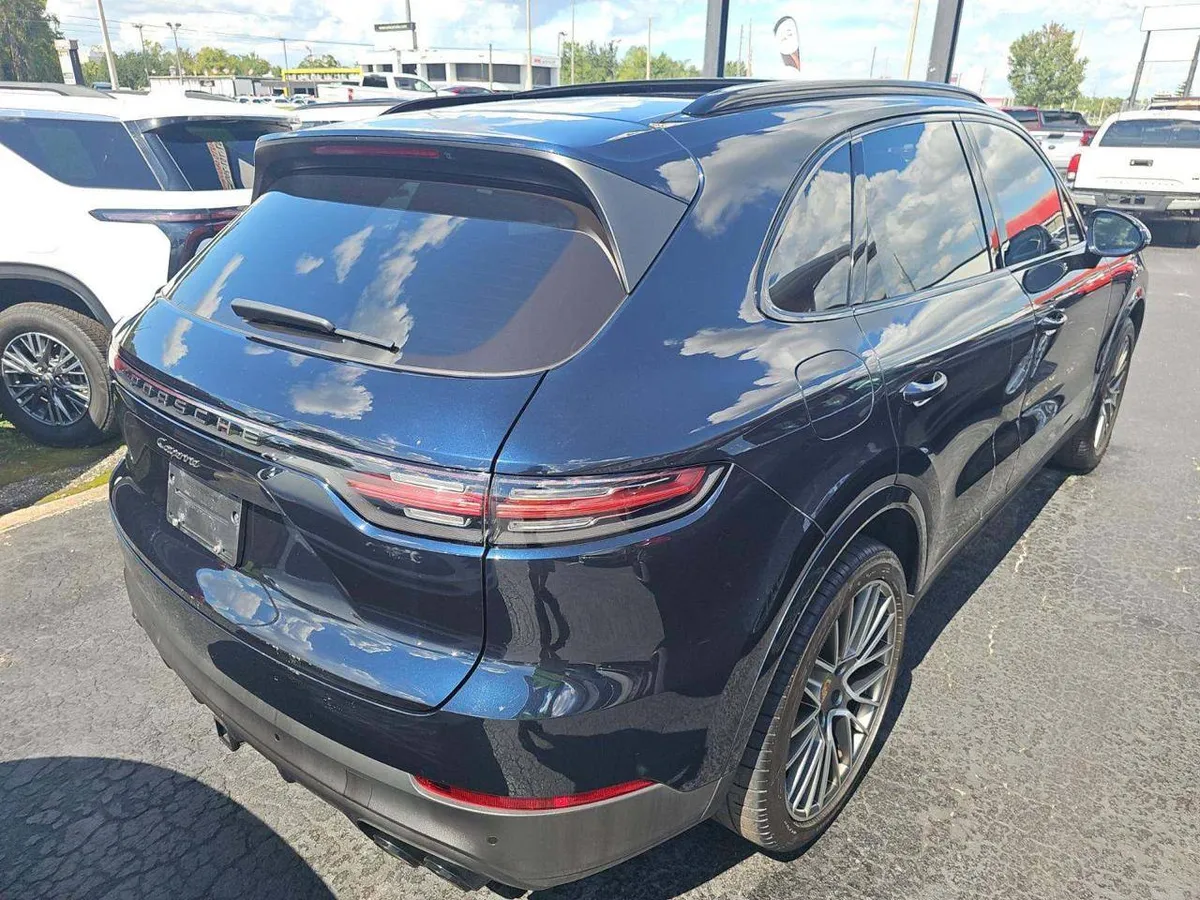 PORSCHE CAYENNE PLATINUM EDITION 2023