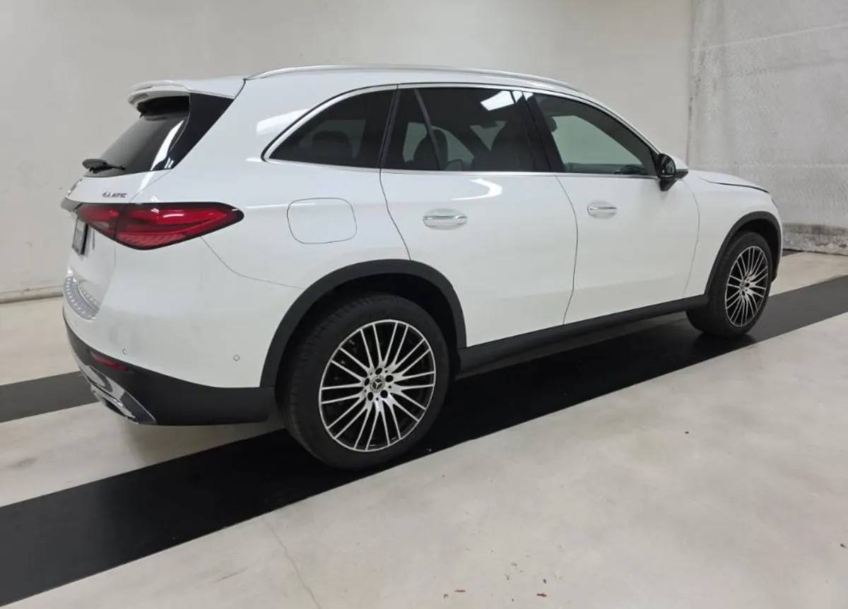 MERCEDES-BENZ GLC 300 4MATIC 2023
