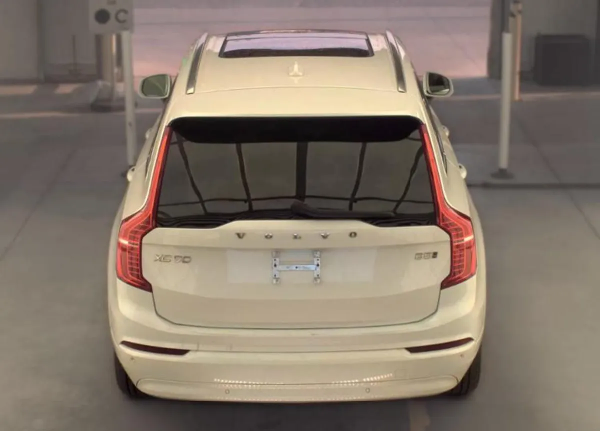 VOLVO XC90 B5 CORE 7-PASSENGER 2023