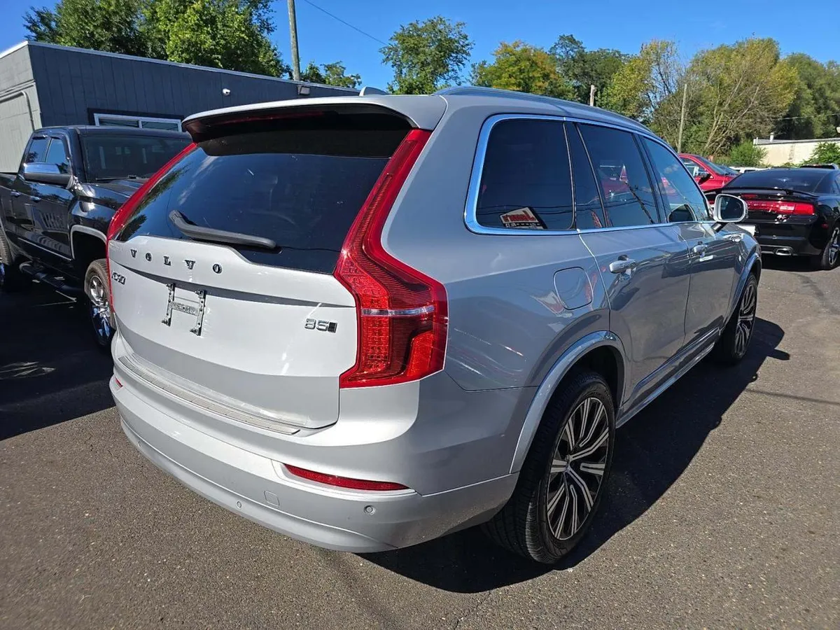 VOLVO XC90 B5 CORE 7-PASSENGER 2023