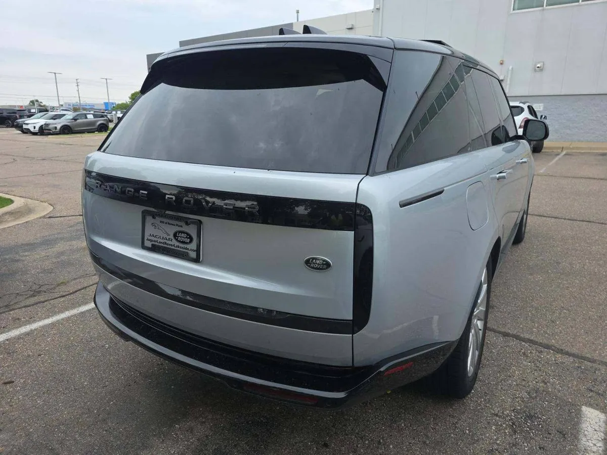 LAND ROVER ROVER RANGE ROVER SE 2023