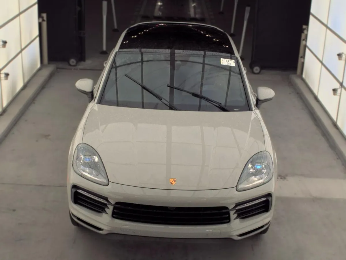 PORSCHE CAYENNE COUPE 2023