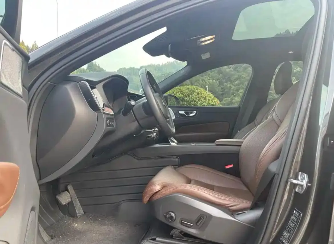 VOLVO XC60 T8 INSCRIPTION 2022
