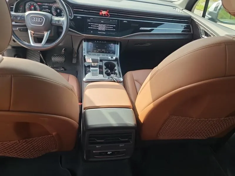 AUDI Q7 KOMFORT 2022