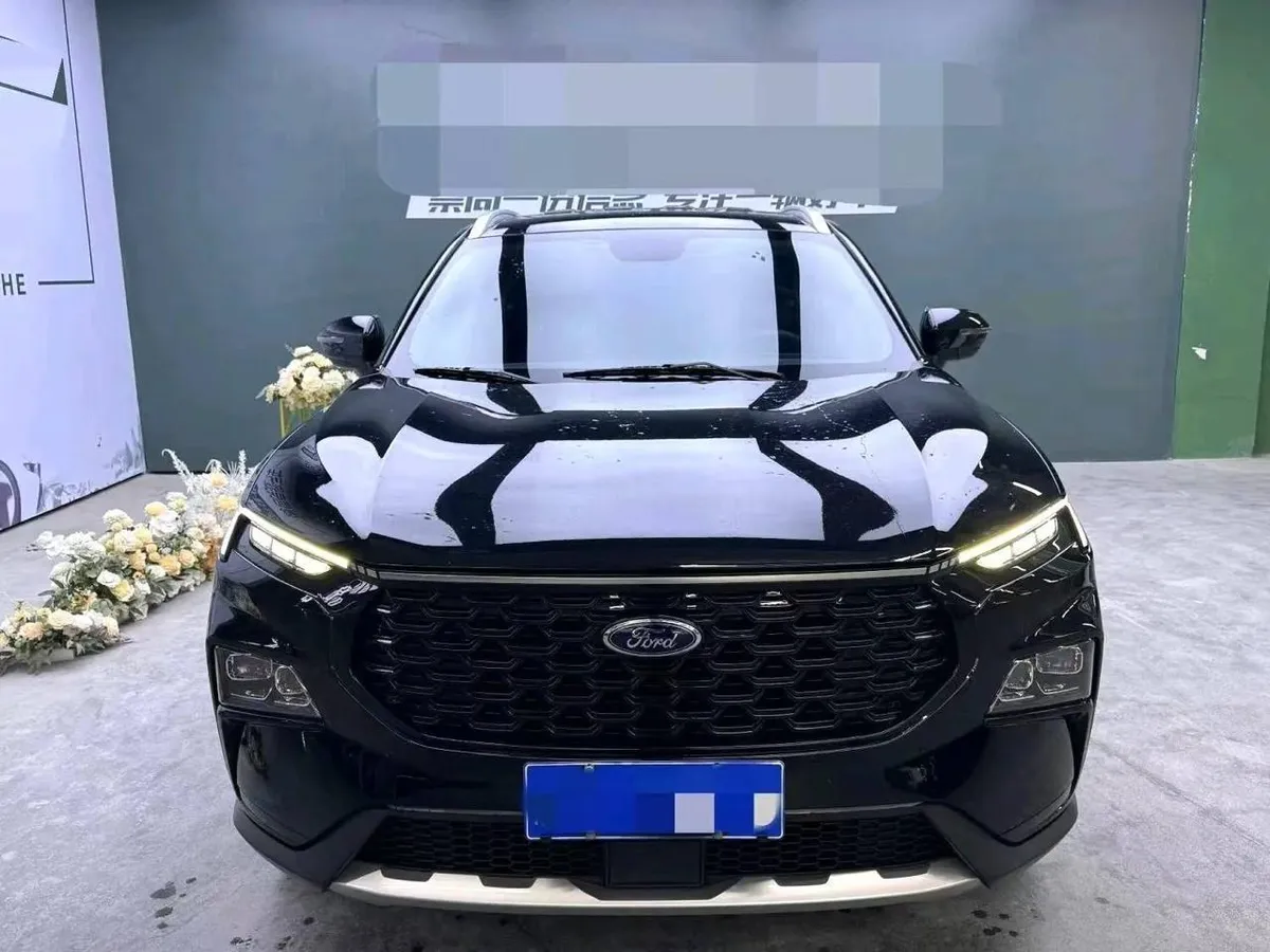 FORD EQUTOR SPORT 2023