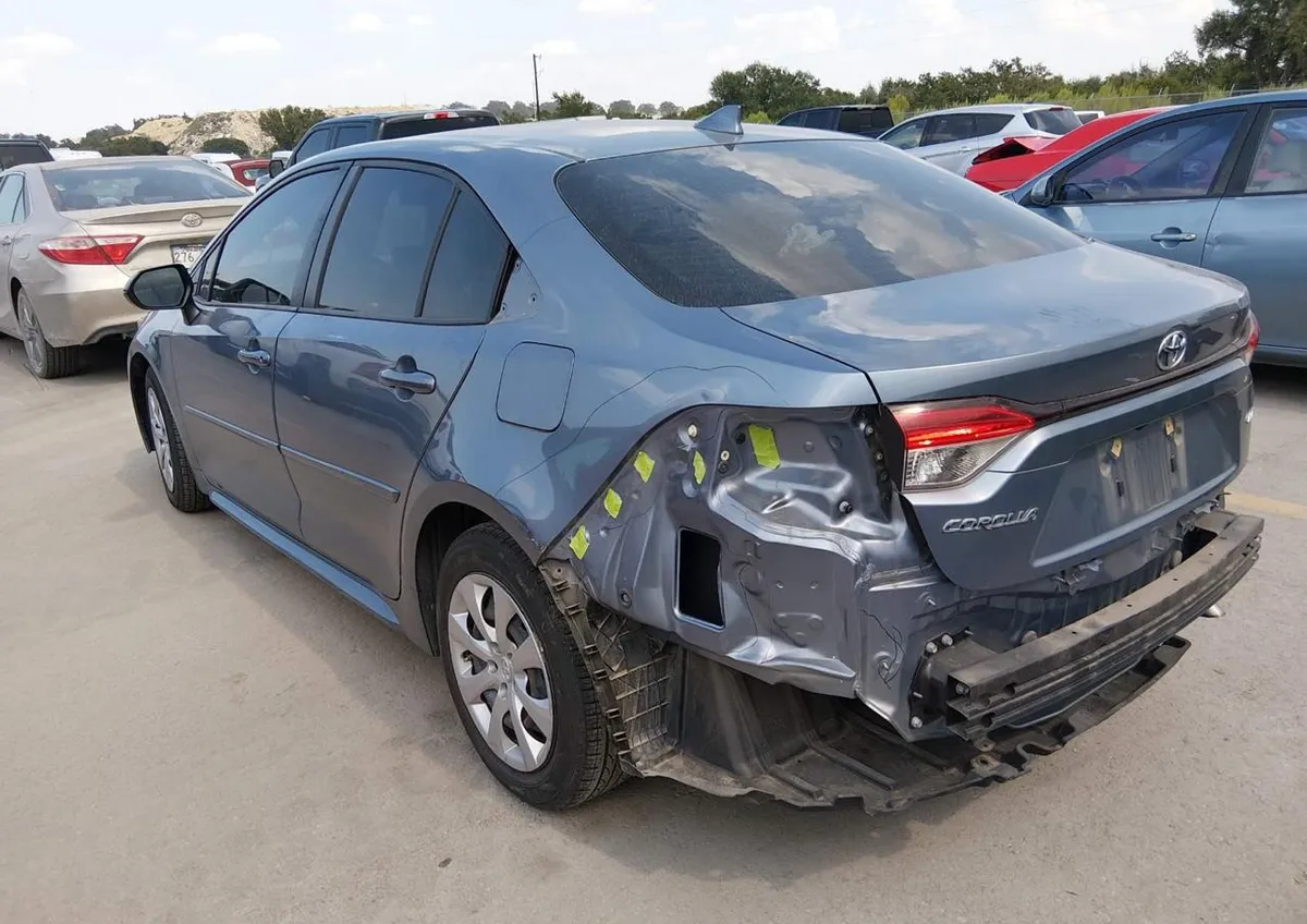 TOYOTA COROLLA LE 2022