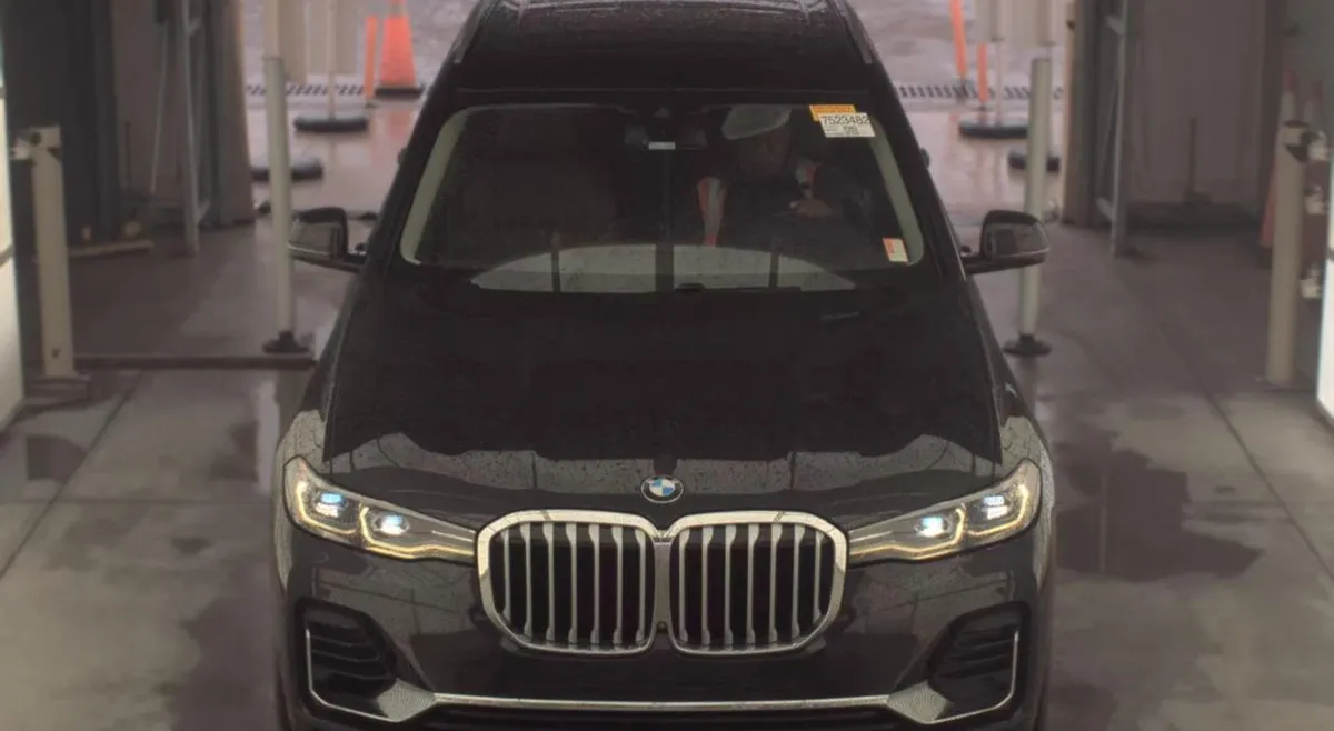 BMW X7 PREMIUM PACKAGE (ПРОЕКЦИЯ HUD ЖЕСТОВОЕ УПРАВЛЕНИЕ МЯГКОЕ ЗАКРЫВАНИЕ ДВЕРЕЙ ЭЛЕКТРИЧЕСКИЕ ШТОРКИ НА З 2022