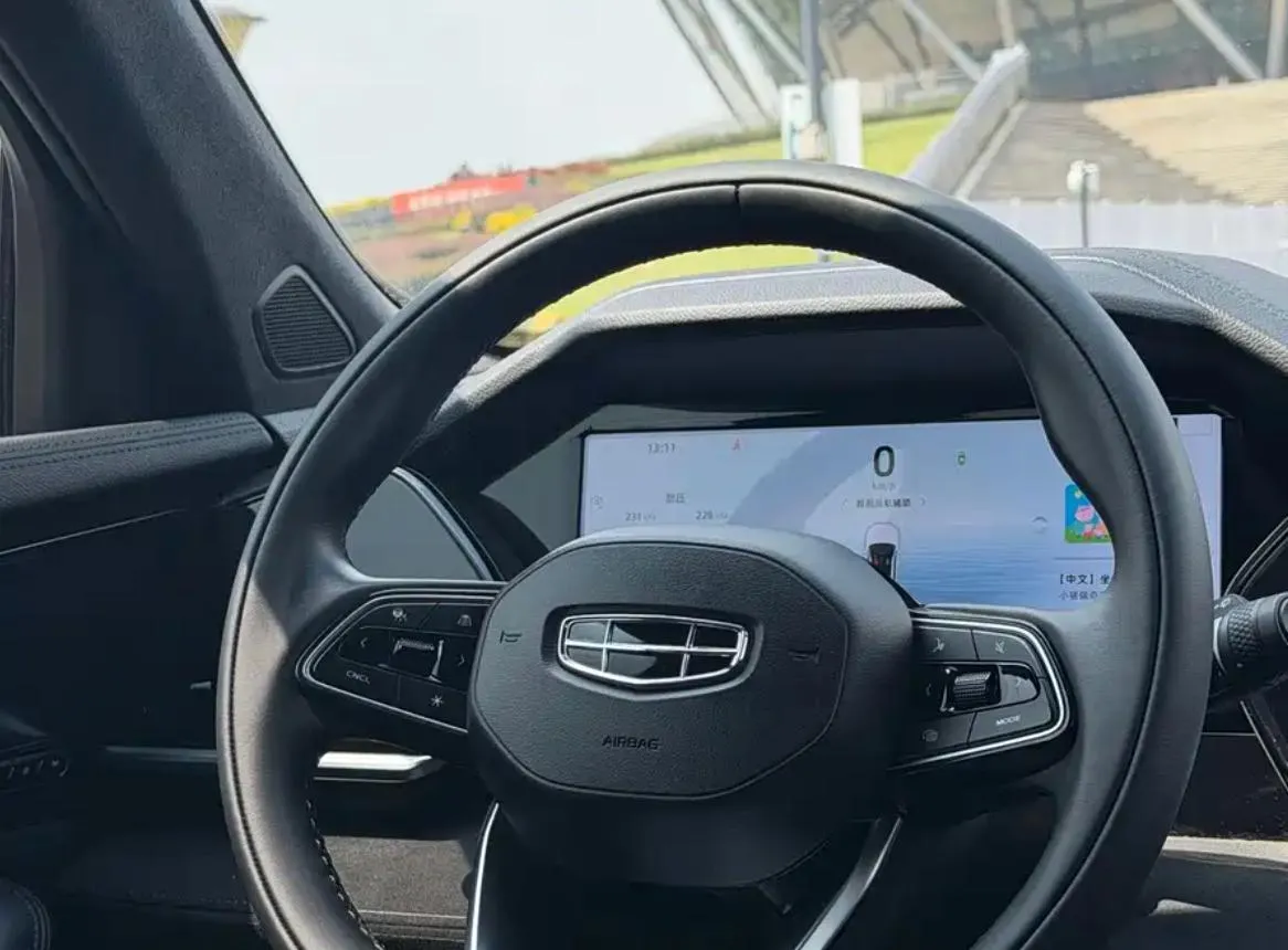 GEELY XINGYUE L 2024
