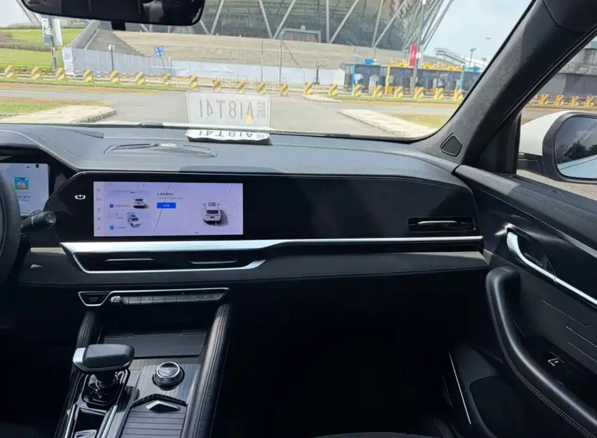 GEELY XINGYUE L 2024