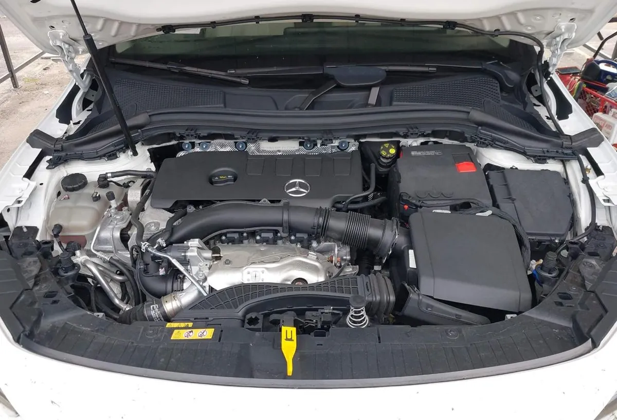 MERCEDES-BENZ GLA 250 4MATIC 2023