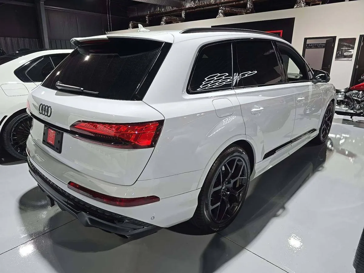 AUDI SQ7 PREMIUM PLUS 2025