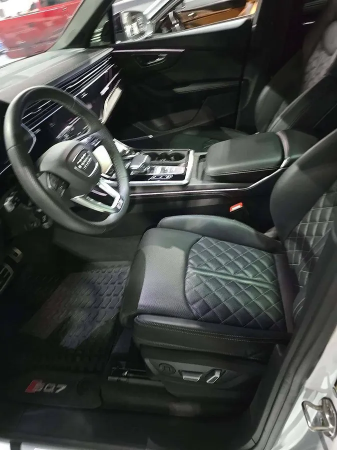 AUDI SQ7 PREMIUM PLUS 2025