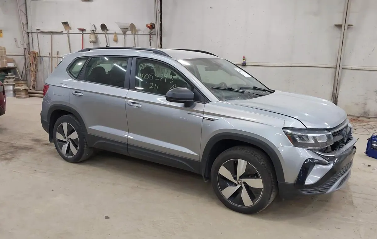 VOLKSWAGEN TAOS 1.5T S 2024