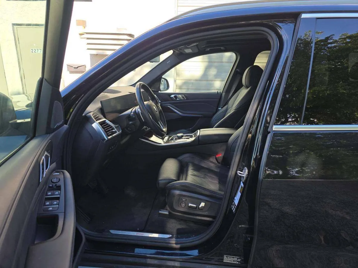 BMW X5 PARKING ASSISTANCE PACKAGE АВТОМАТИЧЕСКАЯ ПАРКОВКА BACKUP ASSISTANT PARKING ASSISTANT PROFESSIONAL К 2026