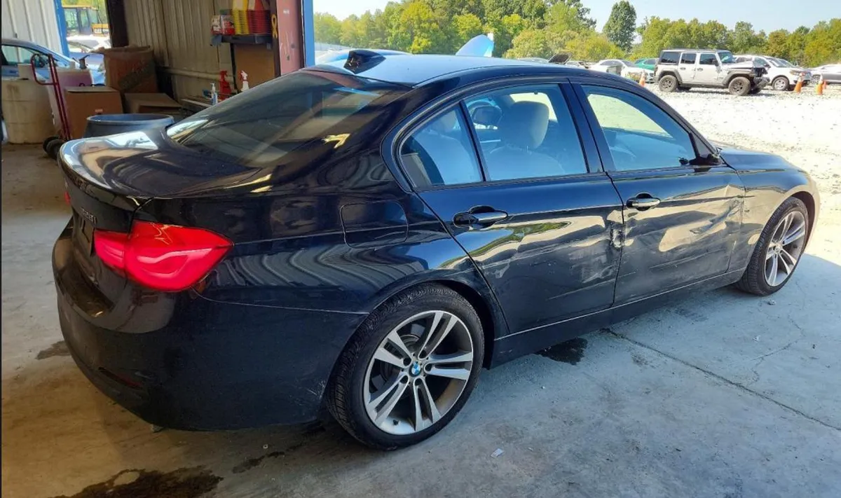 BMW 328 I SULEV 2016