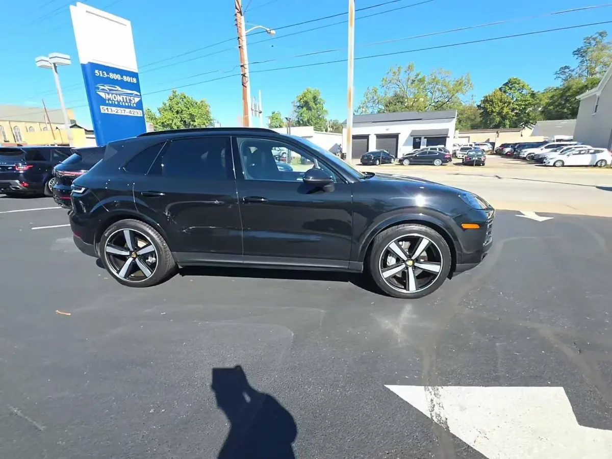 PORSCHE CAYENNE 2024