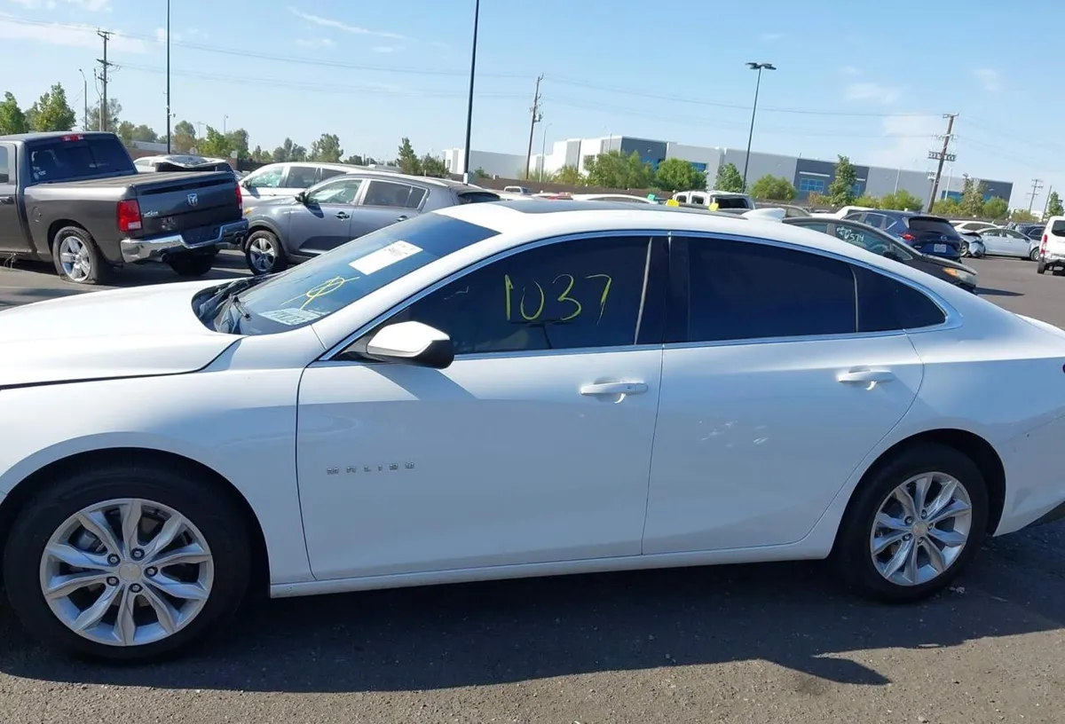 CHEVROLET MALIBU FWD LT 2022