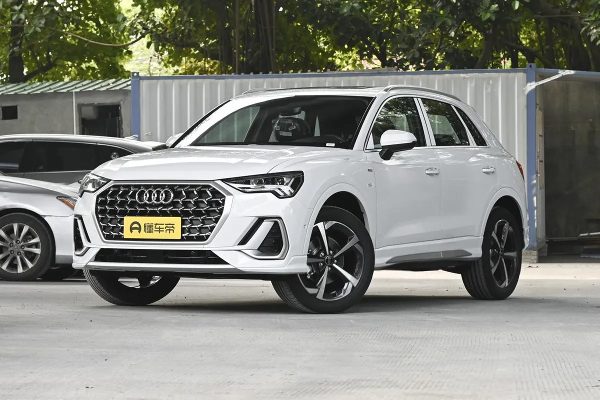 AUDI Q3 2026