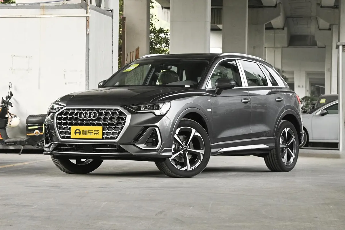 AUDI Q3 2026