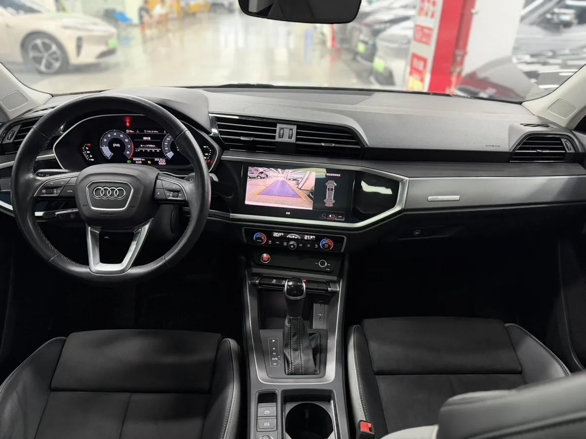 AUDI Q3 2022