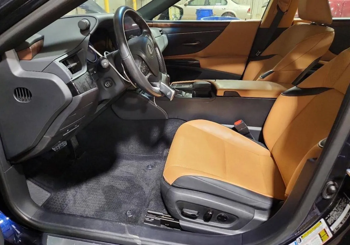 LEXUS ES 250 2022