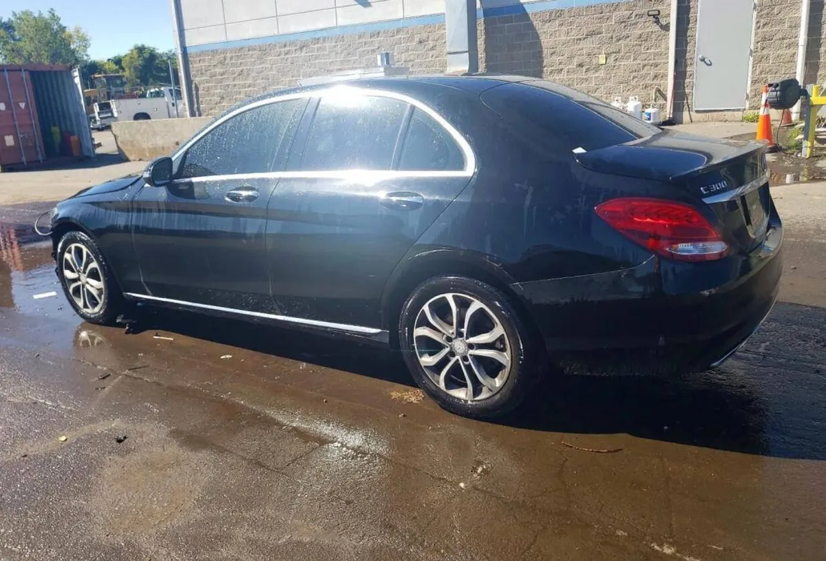 MERCEDES-BENZ C-CLASS C 300 2016