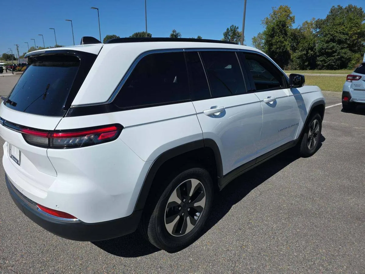 JEEP GRAND CHEROKEE 4XE 2024
