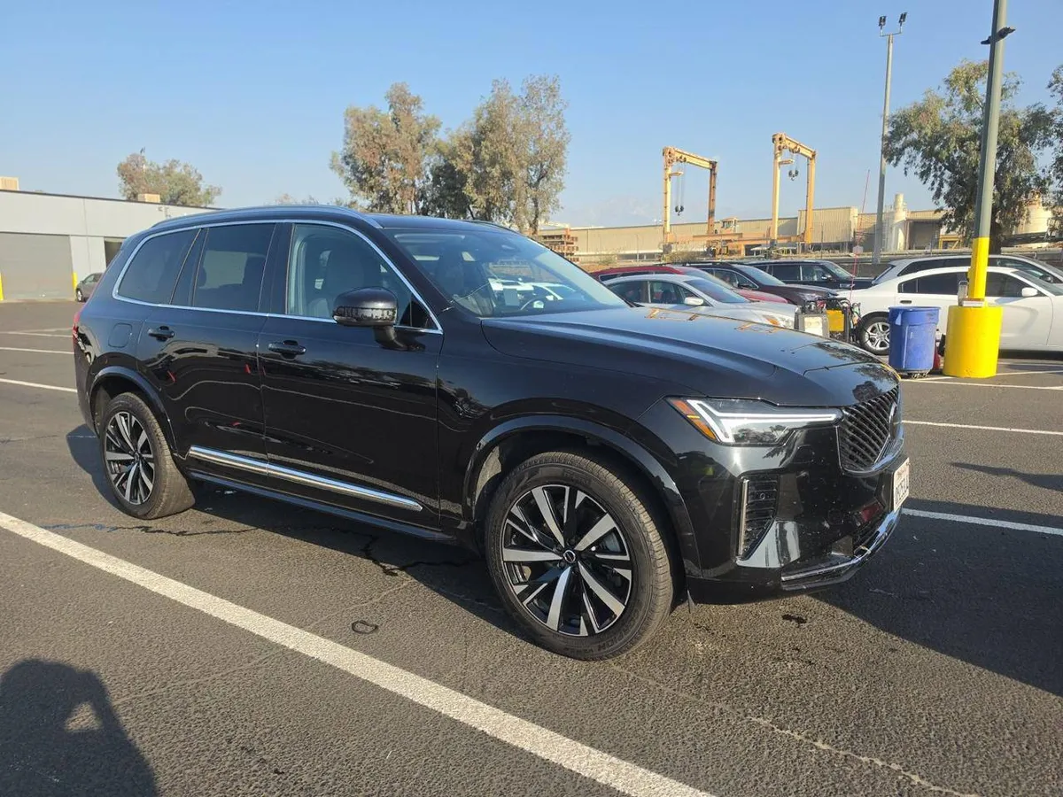 VOLVO XC90 B5 CORE 7-PASSENGER 2026