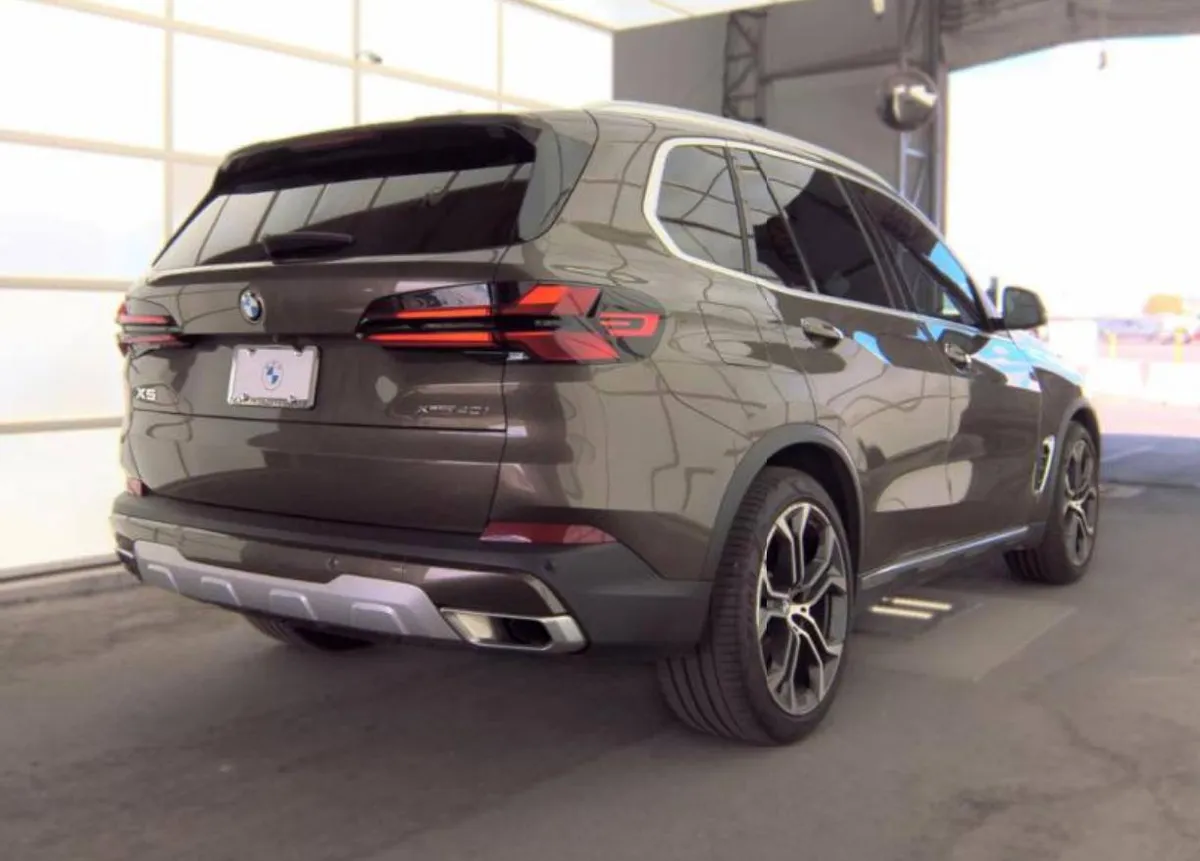 BMW X5 SPORTS ACTIVITY VEHICLE 2024