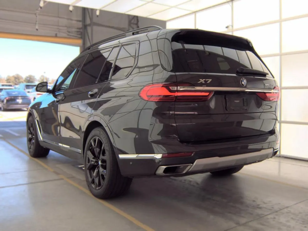 BMW X7 PREMIUM PACKAGE (ПРОЕКЦИЯ HUD ЖЕСТОВОЕ УПРАВЛЕНИЕ МЯГКОЕ ЗАКРЫВАНИЕ ДВЕРЕЙ ЭЛЕКТРИЧЕСКИЕ ШТОРКИ НА З 2022