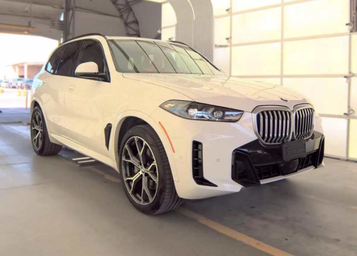 BMW X5 SPORTS ACTIVITY VEHICLE 2024