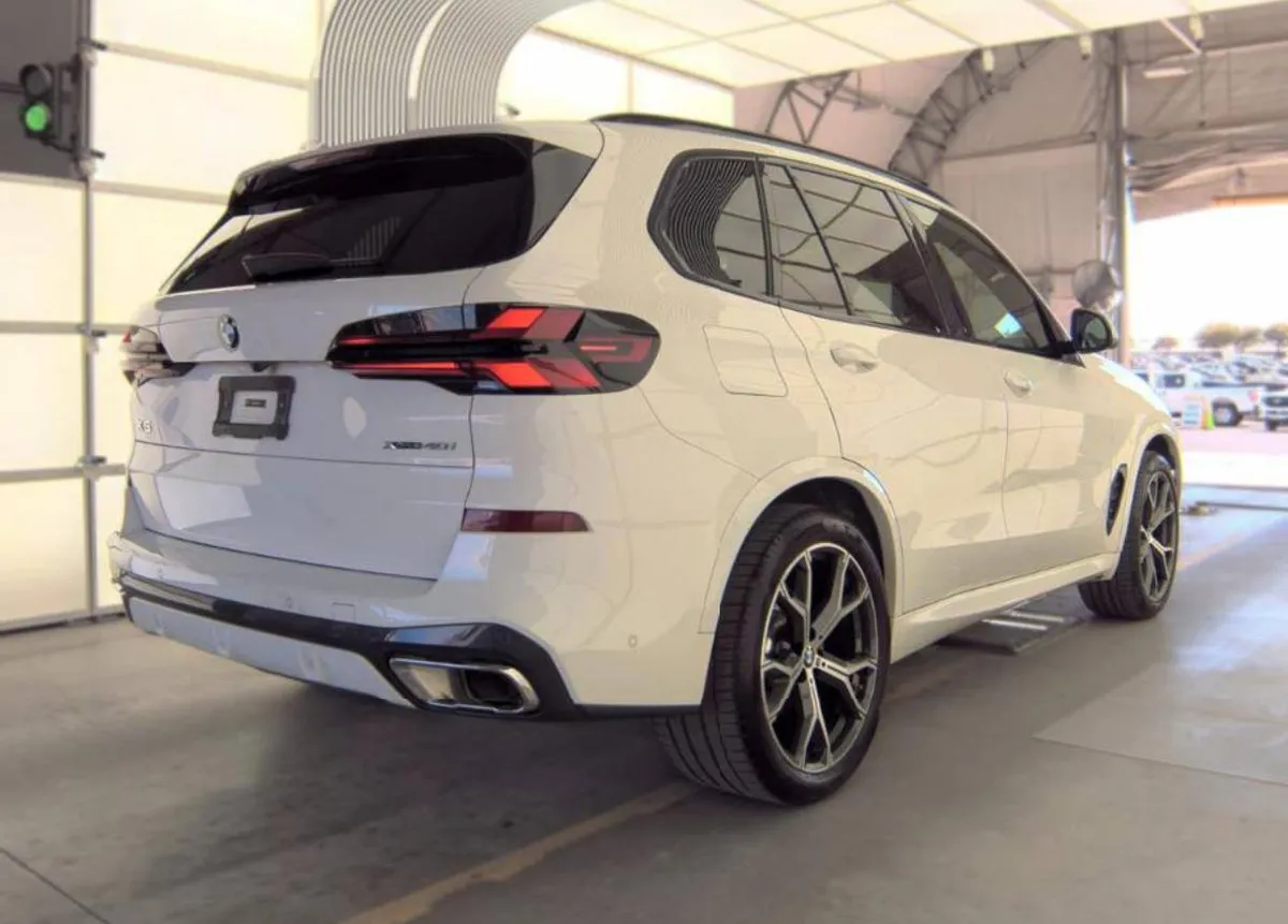 BMW X5 SPORTS ACTIVITY VEHICLE 2024